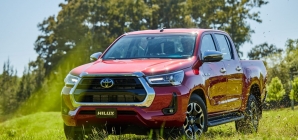 Toyota Hilux 2021 recebe reestilização e motor a diesel mais potente
