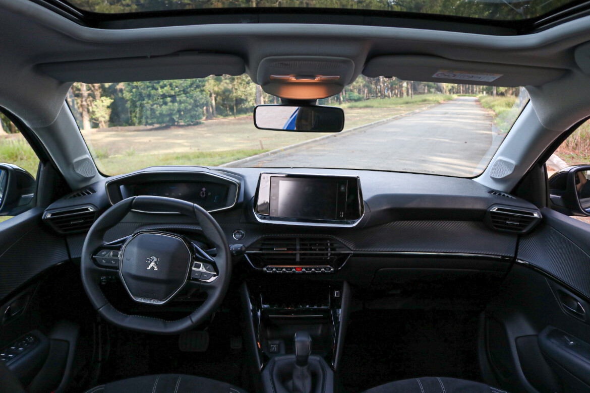 Interior do Novo Peugeot 208