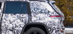 Flagra: Novo Jeep Grand Cherokee de 5 lugares terá design exclusivo