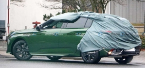Novo Peugeot 308 2022 é flagrado descoberto ostentando novo logo “premium”