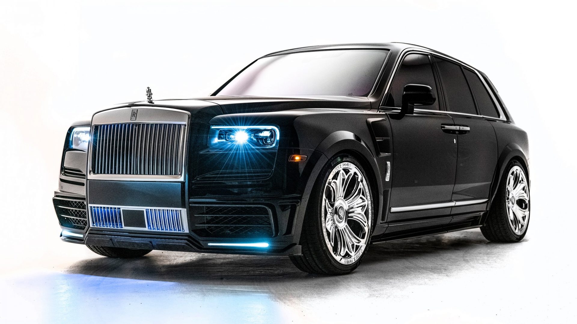 Rolls-Royce Cullinan feito para o Drake